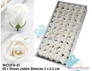 Rosas de sabão branco e perfumado numa caixa de 50