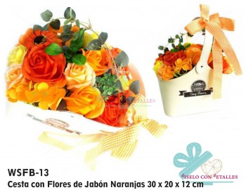 Cesta con flores de jabón en color naranja
