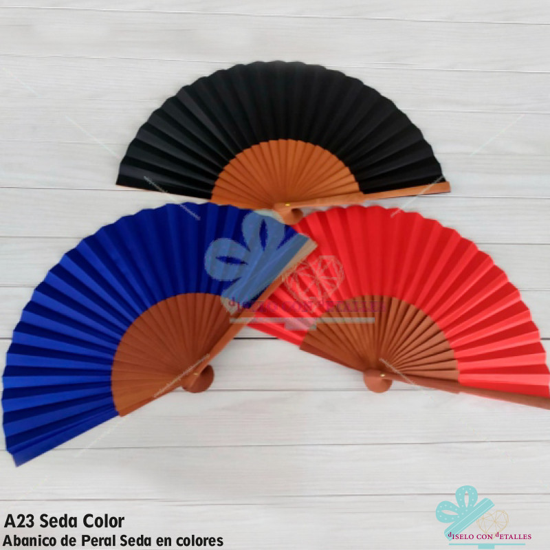 Leque com seda de cores e madeira de pereira polido 23 cm